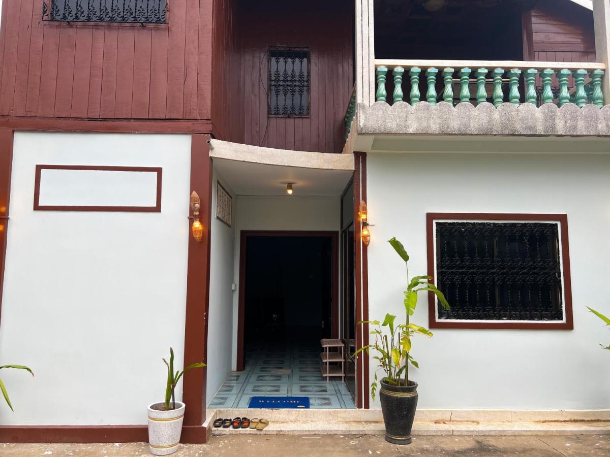Lotus Blanc Homestay Баттамбанг Экстерьер фото