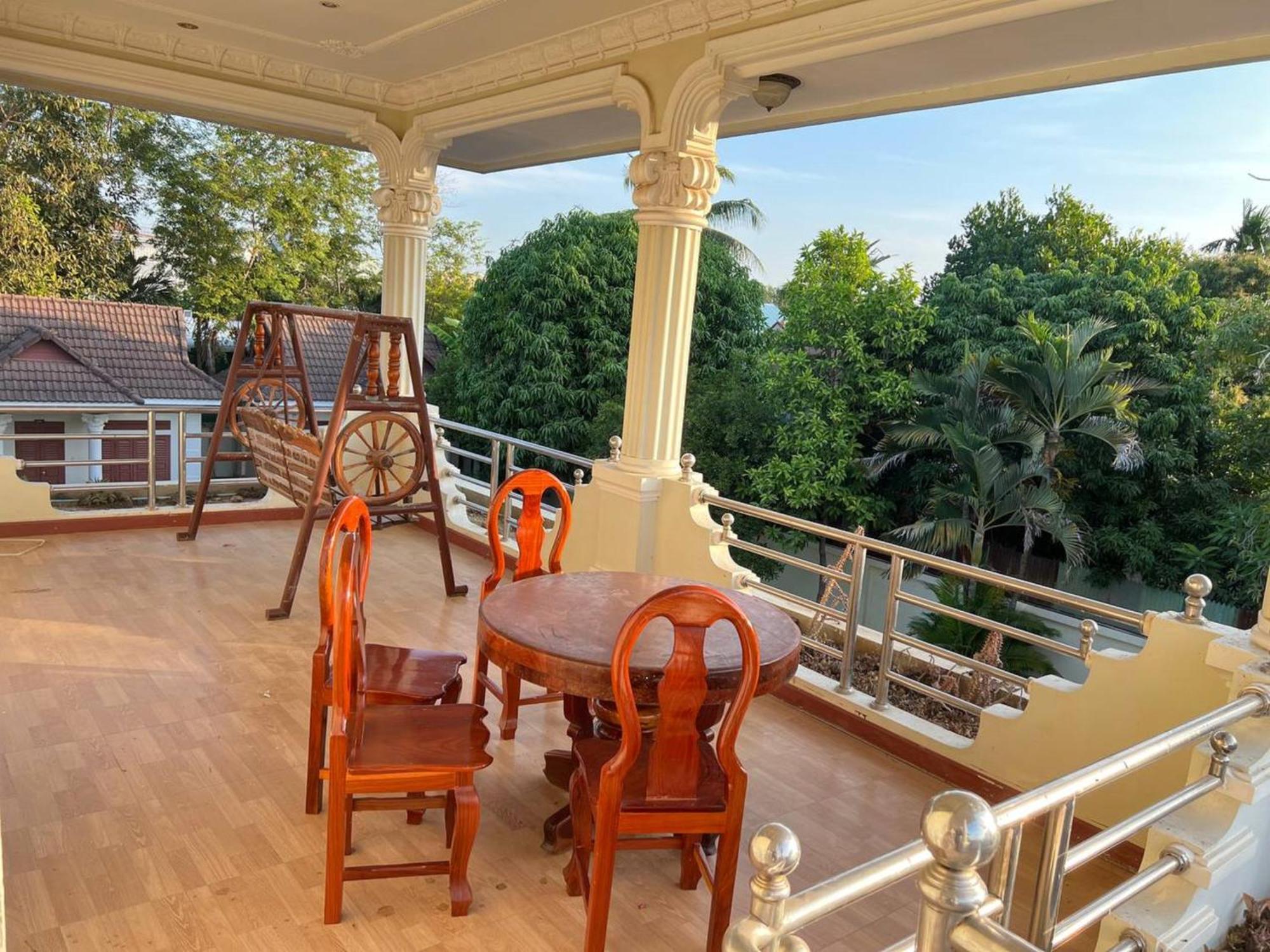 Lotus Blanc Homestay Баттамбанг Экстерьер фото