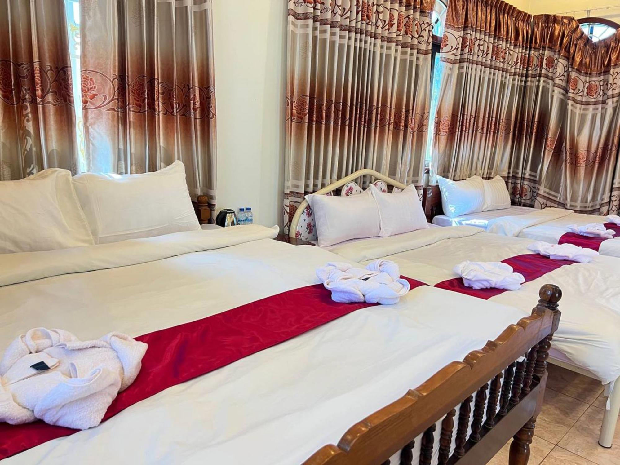 Lotus Blanc Homestay Баттамбанг Экстерьер фото